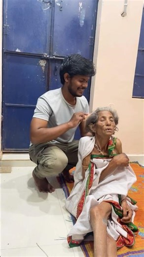 खुश रहना ही असली हिम्मत है😊#maa #khush #maakapyar #premanandjimaharaj #bhajanmarg #viral #trending