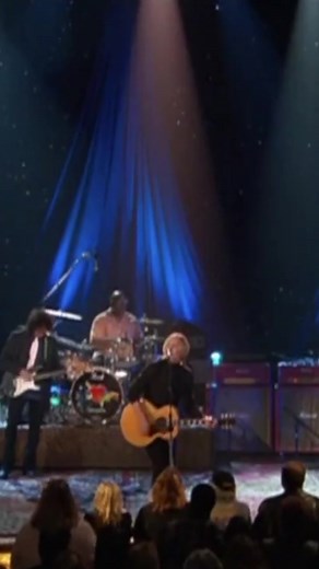 Tom Petty and The Heartbreakers Live Performance at PBS Soundstage