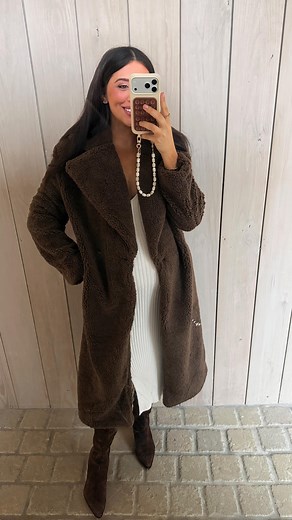 83K views · 7 comments | Not 10, 20, 30 but 40% off rn with my code (DEDE40) on my beloved teddy coat that just dropped in BROWN 癩 Comment “SHOP” for the link ✨ Everything is always linked on my (dederaad) profile in the LTK app with sizing details in the caption. You can find all links on my profile 懶 https://liketk.it/5A6XC | Dress Up Buttercup | Facebook