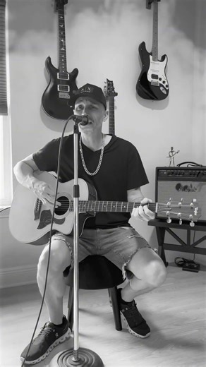 Hemorrhage in my hands by Fuel vocal cover. #shorts #fuel #grunge #viral