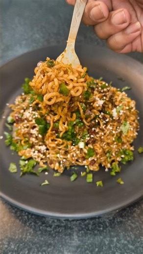 Korean Style Chilli Oil Maggi 🍜🔥 | 2 Min Recipe 🔥 #shorts