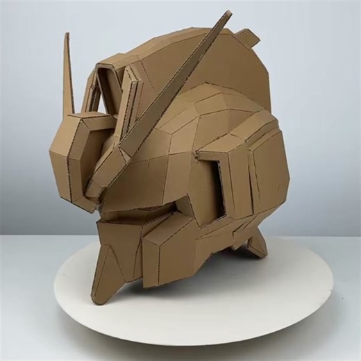 Creating a DIY Z Gundam Helmet: Craft Ideas with Origami