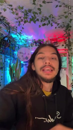 Overthinking isn’t the problem. Disembodiment is. The mind is built to think. It is not built to digest food, scan your blood, regulate hormones, or decide when to move. That intelligence lives in your organs. This exercise rebuilds your relationship with your Sacral Center, giving your system a safe place to exist outside the mental noise. Less overthinking. More trust. Clearer decisions. Stronger aura. Follow for daily sacral calibrations. Comment CALIBRATING for deeper guidance, practice, and