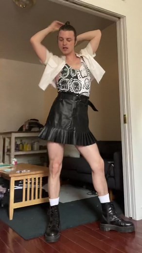 take a couple of pics and a couple of flicks 😉 #jessie #zoom #kpopdancecover