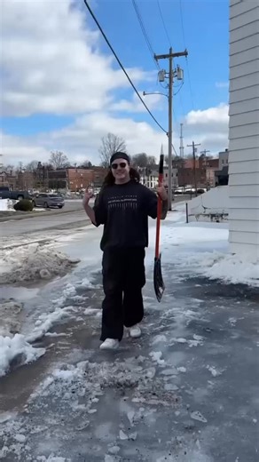 Shoutout to our one-man cleanup crew who made it happen ♥️ @truckstopdylan Camden Crew… we missed you more than you know. Two weeks was excessive. 😅☕️ | Sips Coffee Truck