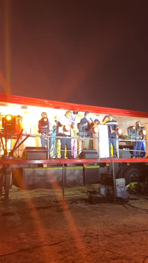 The Mayor switches on the lights in Mitchell’s Plain | Plainsman