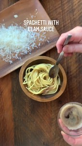 1.9K views | Spaghetti with Clam Sauce: https://www.nobiggie.net/spaghetti-with-clam-sauce/ | NoBiggie | Facebook