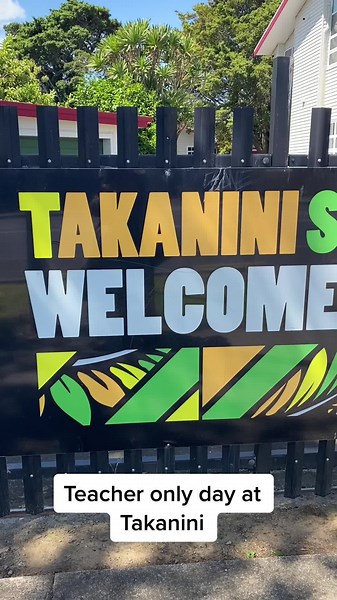 Trabajo con maestros en Takanini School