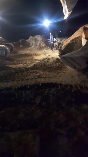 loading tanks . | Blessing Dube