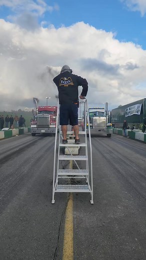 Peterbilt Vs Kdub bobtail racing action #dragracing #racetruck #bigrig #largecars #diesel | BUILT Diesel MAFIA