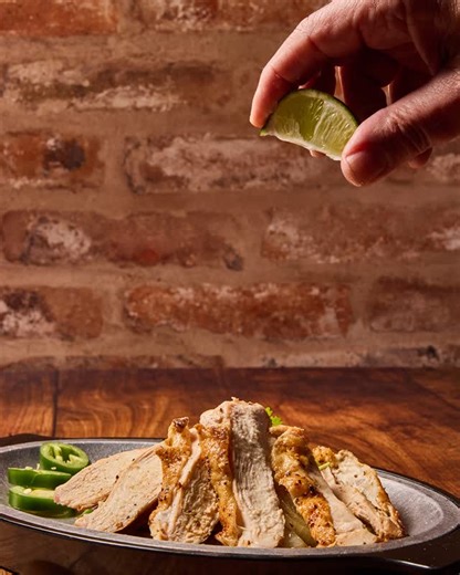 On The Border on Instagram: "Bolder Border flavor? It starts with a squeeze.​"