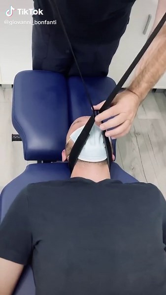 AWESOME NECK CRACKING 💎 #Ystrap #osteopathy #osteopath #chiropractor #chiropractic #adjustment #perte