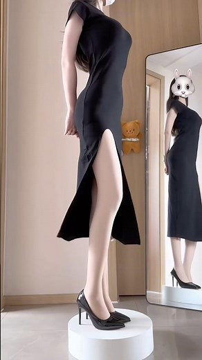 Elegant Black Slit Midi Dress Outfit | Classy Heels Fashion Lookbook 2026 #dailylook