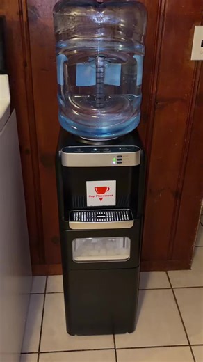 Cowsar Water Dispenser and Ice Maker in one! #cowsar #cowsarappliance #waterdispenser #icemaker #tiktokshopcreatorpicks @Cowsar Appliance Water dispenser and ice maker Water dispenser machine