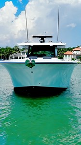 Experience where strength and elegance collide. 💪 ⚡ The 48' Campeón is making waves and creating a buzz. Who wants to take her for a spin? 🎥 @jeffersonbeachyachtsales #hcbyachts #centerconsole #yacht #campeón | HCB Yachts