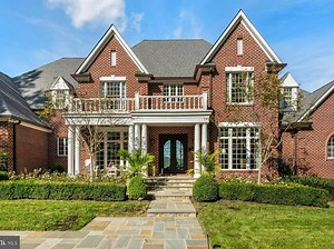 $3.75M Edgewater Estate Offers Stunning Waterfront Views