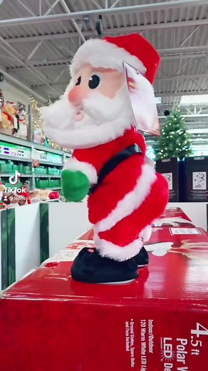 Santa Claus Dancing: Festive Moves for Navidad!