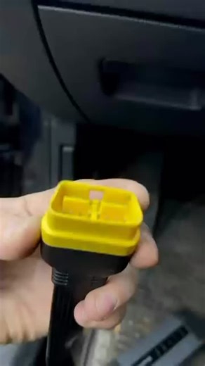 ✨𝐄𝐱𝐩𝐥𝐨𝐫𝐞 𝐂𝐡𝐢𝐜𝐚𝐠𝐨✨ on Instagram: "@paradise__auto__ ✅ follow please! VW Passat 1.8T came in with misfires on all cylinders and timing issues. Diagnosis showed a faulty oil control valve (N205). Proper diagnostics = proper repair ✅ 📍 Chicago 🔧 Engine diagnostics | Repairs | Maintenance"