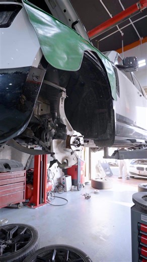 Defender Brake Pad Replacement for Optimal Performance