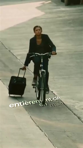 ⬇️Je t'explique tout ici - Crée des Influenceurs IA qui vendent des produits digitaux à ta place sur les réseaux, tout centralisé sur 1 seule plateforme. Le business en ligne de 2026 ! Tutoriel gratuit sur digitalcreator.app (lien en bio du profil)