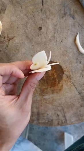 #Apple Artistry Transform Your Apple into a Stunning Butterfly#Fruit Carving Cutting Tips and Tricks