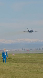 348K views · 10K reactions | Blue Angels 5 and 6 perform the sneak pass at the 2025 California Capital Airshow #blueangels #usnavyblueangels #californiacapitalairshow | BrandonBottsavfilms | Facebook