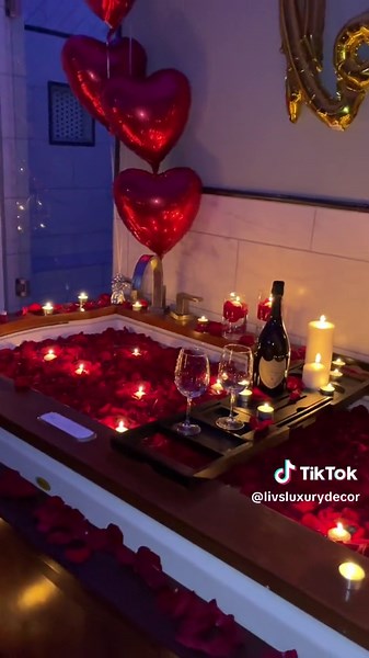 Luxury Romantic Hotel Room Decoration Service