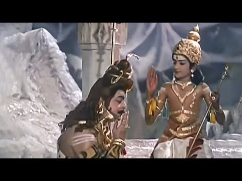 அப்பாவுக்கே பாடம் சொல்லி தந்த முருகன்🙏 | How Lord Murugan was Born? | Kandhan Karunai Scene