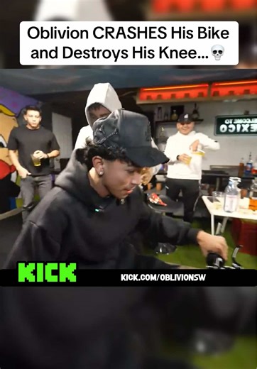 live.streamfail (@live.streamfail)’s videos with original sound - live.streamfail