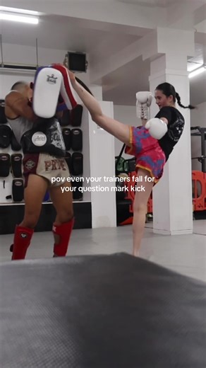 Mastering the Muay Thai Question Mark Kick Technique