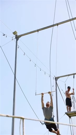 This isn’t just flying it’s learning how to fly well. From setup to execution, this is where real trapeze skill is built. | Santa Barbara Trapeze Co.