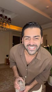 Khashayar Usefi on Instagram‎: "ماه در میاد که چی بشه؟"‎