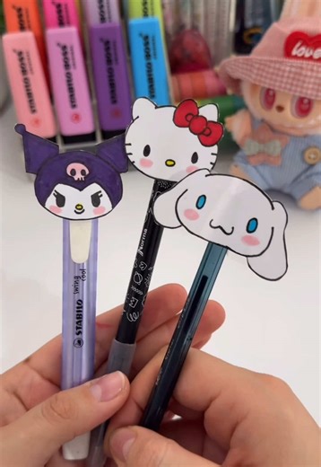 Personaliza tus útiles escolares con caligrafía