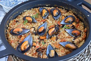 Sabores de España conquistan paladares en la Fiesta Nacional del Inmigrante