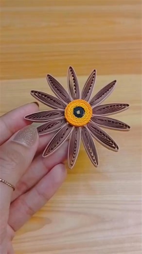 12K views · 289 reactions | ✨ Comb-ing through creativity to bloom paper flowers like never before! Who knew a little tool could make quilling blossom with so much fun?  ~~~~ Part 1 #quillingideas #HandmadeArt #QuillingArt #CreativeCrafts #PaperCrafts | Quilling Art by Glaiza | Facebook