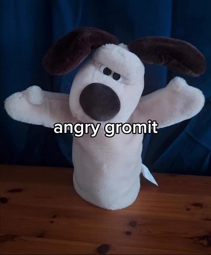 Cheese and Crackers Gromit: A Wallace & Gromit Meme