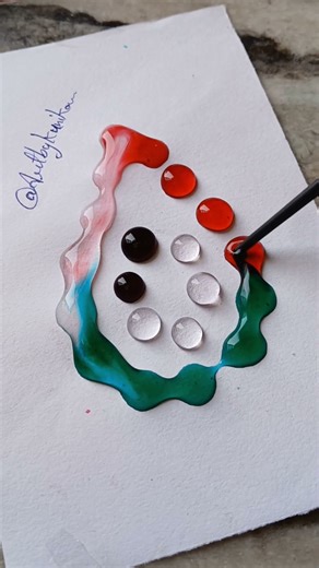 Every drop creates a beautiful color flow 🎨💦 #colorblend #creativeart