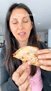 So good!! Love how the tortillas get charred! 🌮🌮🌮 Healthy Smashed Tacos ~ 2 tacos: 525 Calories, Protein 41, Carbs 29, Fats 28 INGREDIENTS: 4 oz 93% ground turkey(rolled into 2 balls), 1/2 tsp taco seasoning, 1/4 cup cheddar, 2 corn tortillas, 1 oz avocado, 1/4 cup pico de gallo ✨Comment “tacos” to get the recipe DM’d or 👉👉See full recipe: https://www.skinnytaste.com/smash-taco-recipe/ #smashedtacos #smashedtaco #healthy #smashedtacorecipe #groundturkey #highprotein #macros #viral #trending