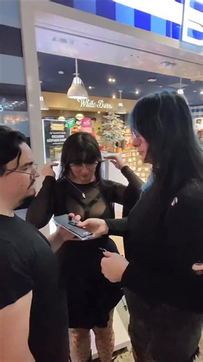 Halfway To Forty on Instagram: "What are you gonna ban me on discord?😭✌️ #halfwaytoforty #prank #trolling"