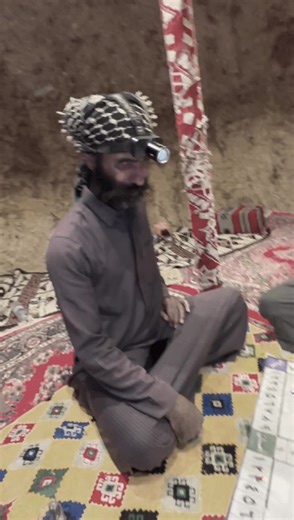 محمد العبيدي: قصائد وعروض في مدرجات الهلال