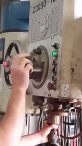 Final drive hub repair for a CAT D10 dozer!