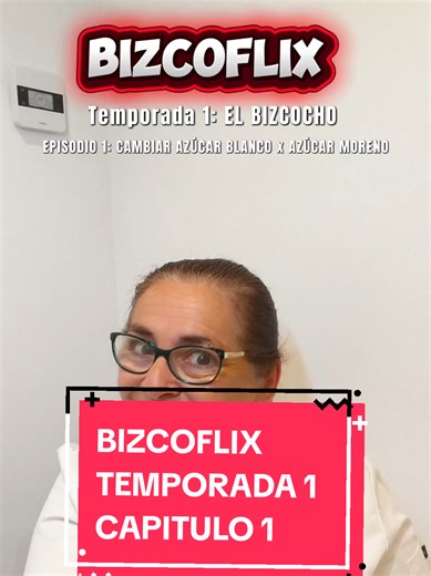 Dorayaker! ¿Qué pasa si sustituyes azúcar blanco por azúcar moreno en tu bizcocho? ¿Crees que el azúcar moreno solo cambia el color de tu bizcocho? Hoy empiezo una serie que va a revolucionar tu forma de hornear: bienvenida a BIZCOFLIX la serie para que dejes de tirar ingredientes y dinero. He dedicado esta primera temporada al rey de la pastelería: el bizcocho, para explicarte toda la teoría que nadie te cuenta y que tus recetas salgan perfectas a la primera. No necesitas experimentar a ciegas;