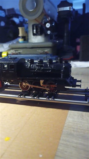 Vintage Fleischmann steam locomotive running again after many years H0 1/87