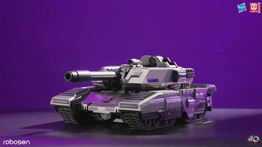 Power is EVERYTHING! 💥 Check out the incredible Tank Mode of the Leader of the #Decepticons. 👉 #Robosen Flagship #Megatron is available at https://bit.ly/FlagshipMegatron NOW! #Transformers #Transformersg1 #Transformers40 | Robosen_Official