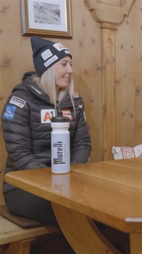 Teamleaderin Conny Hütter:"Ich merke schon, dass sie schüchtern sind!" ⛷️ Der gesamte Beitrag bei ServusTV On! Link im Kommentar 👇 📱Highlights, Interviews u.v.m. bei ServusTV On 🇦🇹 #ServusWintersport | ServusTV Sport
