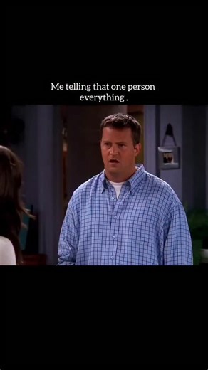 alex smith on Instagram: "Follow me bro ♻ . 日本利用压电瓷砖将脚步转化为电能。这些瓷砖捕捉来自你脚步的动能。当你行走时，你的重量和动作会对瓷砖产生压力。瓷砖会轻微弯曲，从而产生机械应力。o瓷砖内部的压电材料将这种应力转化为电能。每一步都会产生少量电荷，而数百万步结合在一起就能产生足够的电力来驱动 LED 灯、数字显示屏和传感器。在像涩谷车站这样繁忙的地方，每天大约有 240 万个脚步为这一系统作出贡献。这些电能可以被储存或立即使用，从而减少对传统电力来源的依赖，并支持可持续的城市基础设施。这种方法将日"