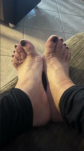 #selflove #foot #barefeetlife #feetmatter #feet #selfcare #shorts #love #loveyourself #footcare #pie