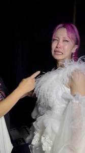 LiSA | ステージで溢れたあの心を、あの瞬間を、あの歌を、あの魂を、受け取ってくれたアナタ。本当にありがとうございました。 こんなに素直に表現させてくれるのはデート(LiVE)だけ。音楽だけ。アナタだけ。一緒に最高を更新し続けてくれてありがとう！... | Instagram