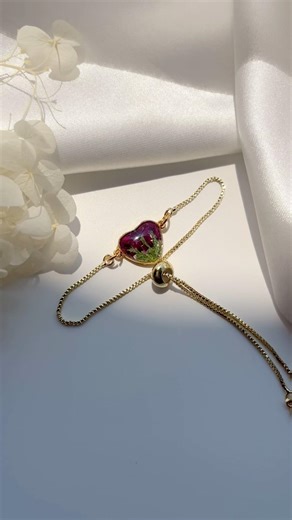 Resin bracelet | floral resin bracelet ✨🥀 #resinart #youtubeshorts #shorts