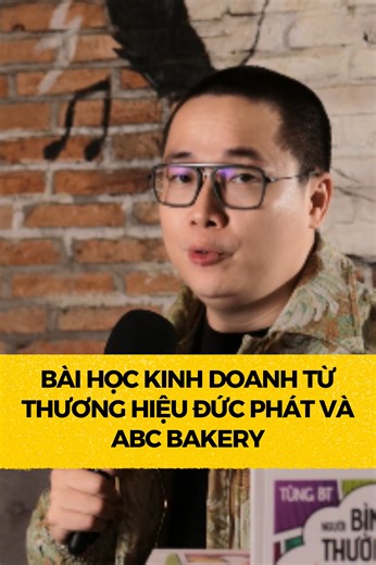192K views · 2.1K reactions | Không biết ở đây có tuổi thơ với món bánh bông lan vụn ABC hơm ta. Hôm nay, Tùng BT sẽ phân tích bài học kinh doanh từ thương hiệu Đức Phát và ABC Bakery, mời bạn đón xem nghen! | Tùng BT | Facebook